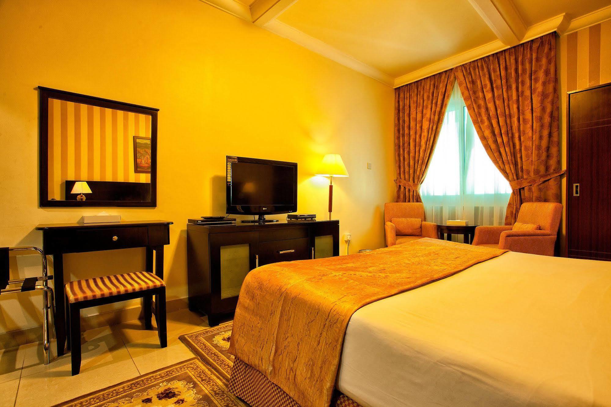 Al Mas Hotel Apartment Dubai Eksteriør bilde